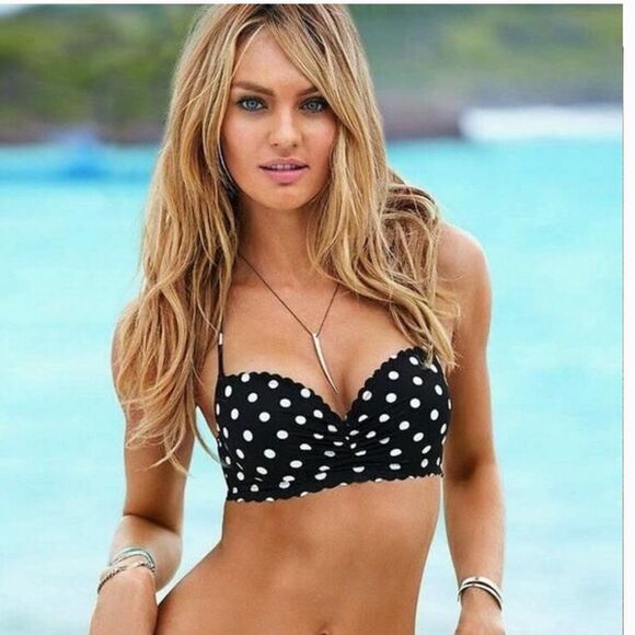 ✨HP✨VS Polka Dot Scalloped Bikini Top✨ - Picture 1 of 7